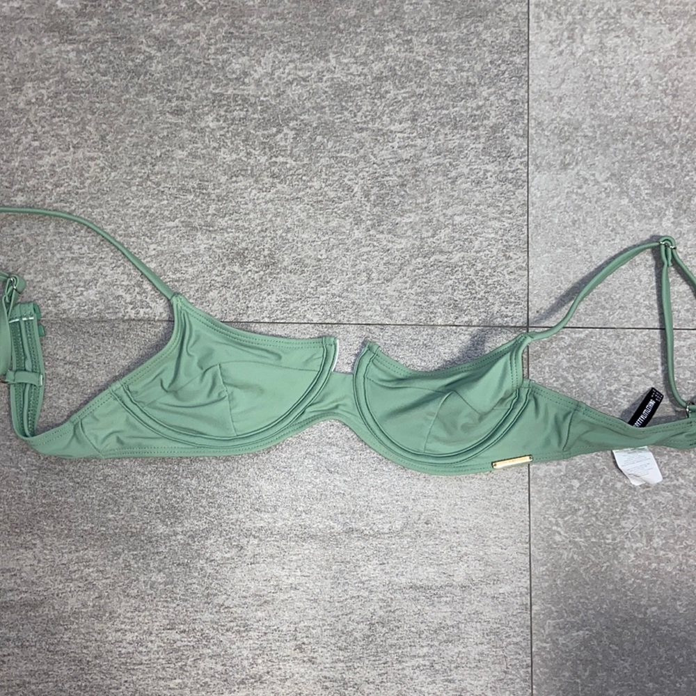 pretty little thing underwire bikini top